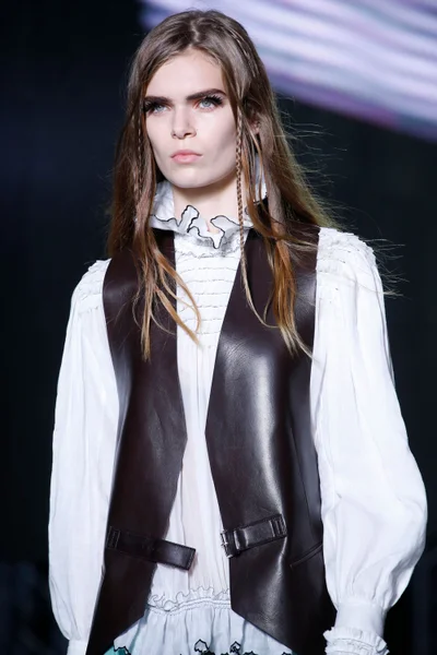 Look 70